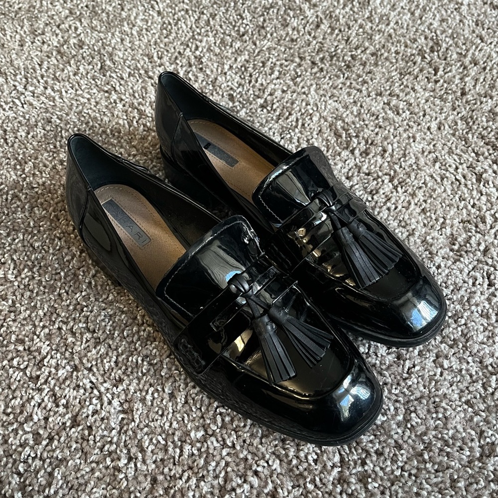 Tahari Tassle Loafer “Tina”